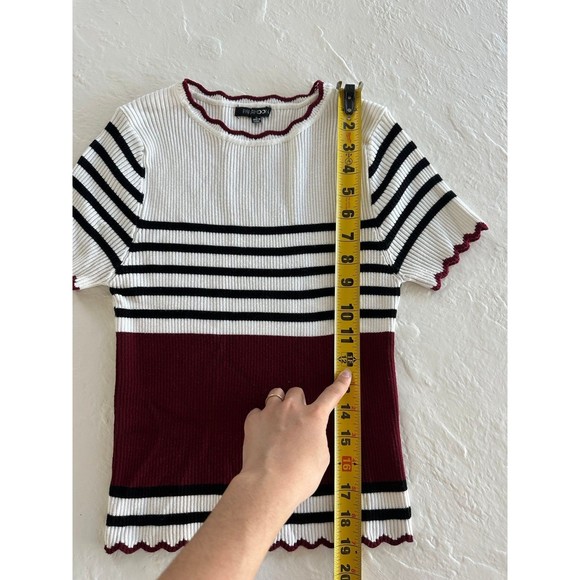 Papermoon Cropped Scalloped Sweater Top - Picture 7 of 8